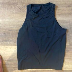 Lululemon tank size 8